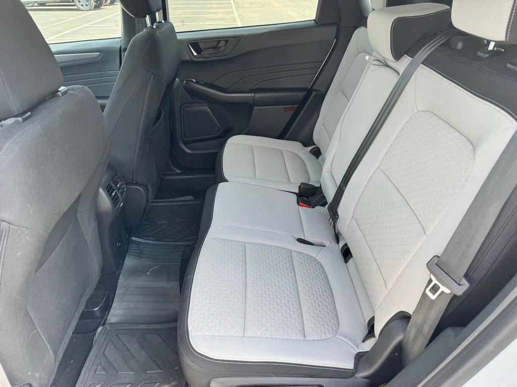 Certified 2023 Ford Escape Active AWD/4WD image 9