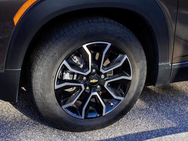 Used 2022 Chevrolet TrailBlazer ACTIV w/ Sun and Liftgate Package image 5