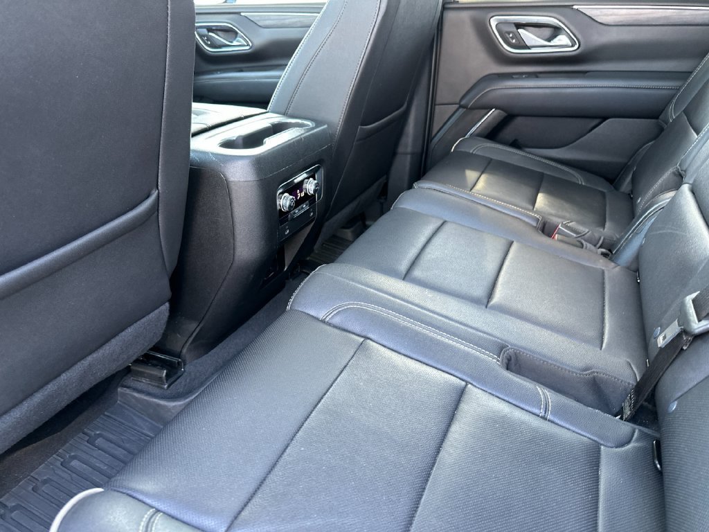 Used 2023 GMC Yukon SLT RWD image 11