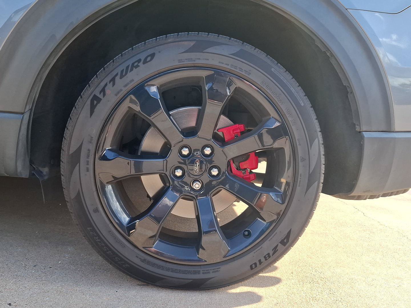 Certified 2022 Ford Explorer ST w/ ST Street Pack RWD image 29