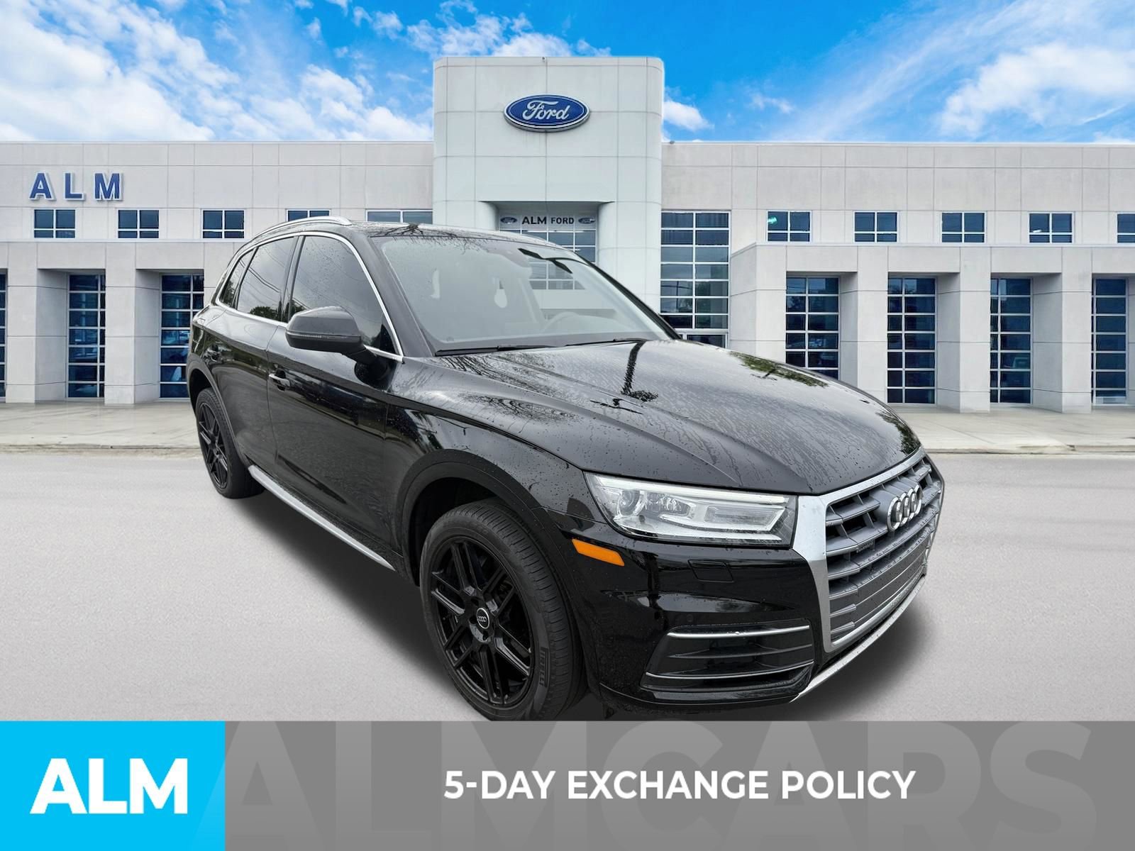 Used 2020 Audi Q5 2.0T Premium w/ Convenience Package AWD/4WD image 3