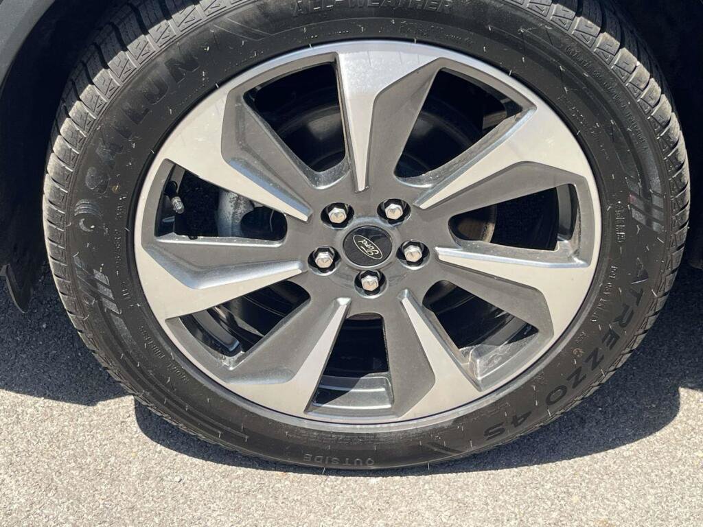 Certified 2024 Ford Escape Platinum AWD/4WD image 15