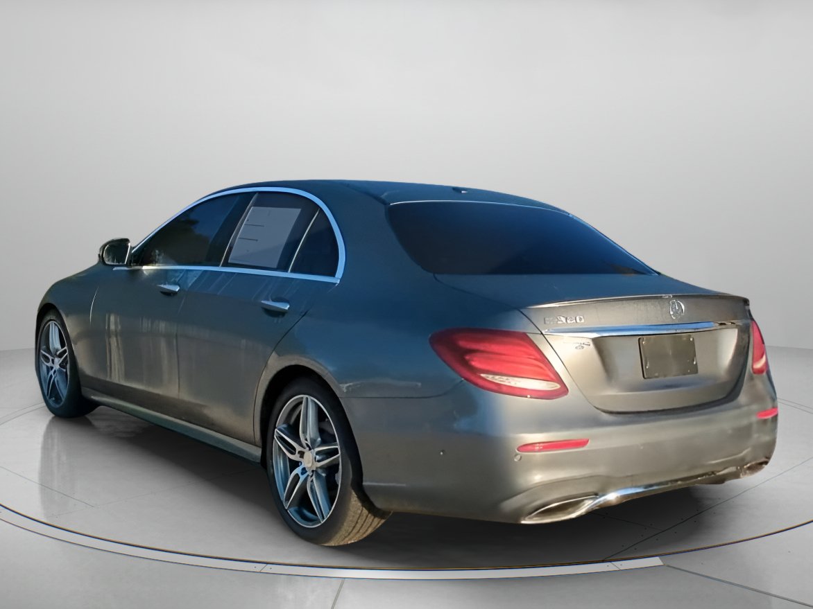 Used 2017 Mercedes-Benz E 300 image 21