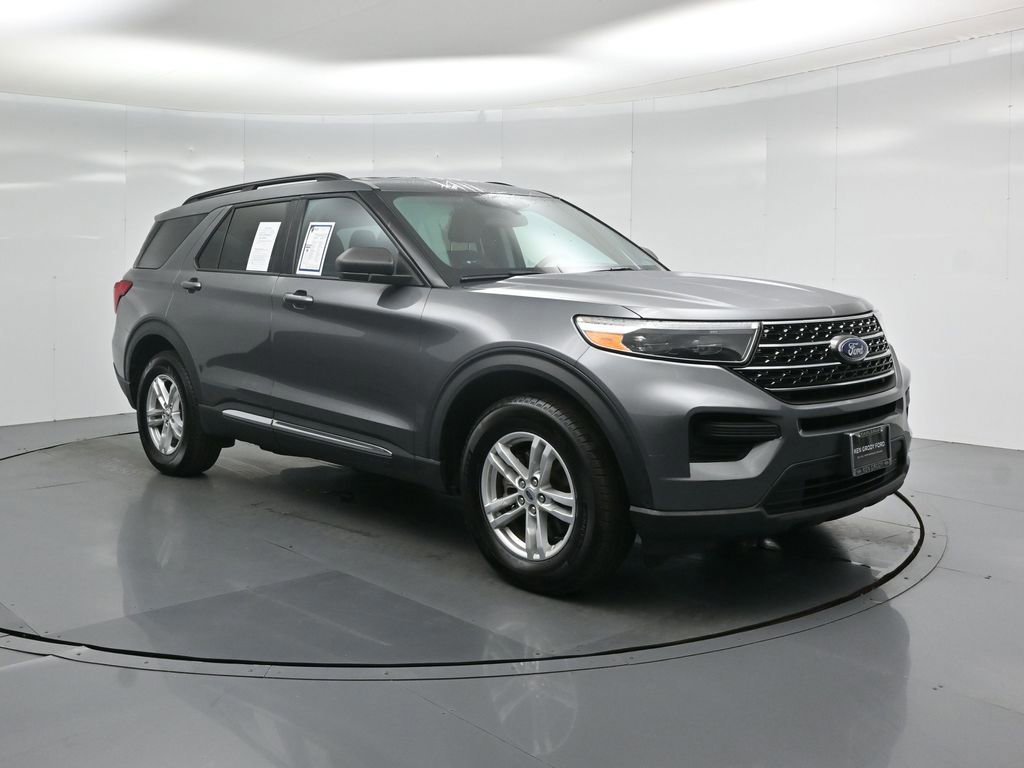 Certified 2022 Ford Explorer XLT w/ Class IV Trailer Tow Package image 8