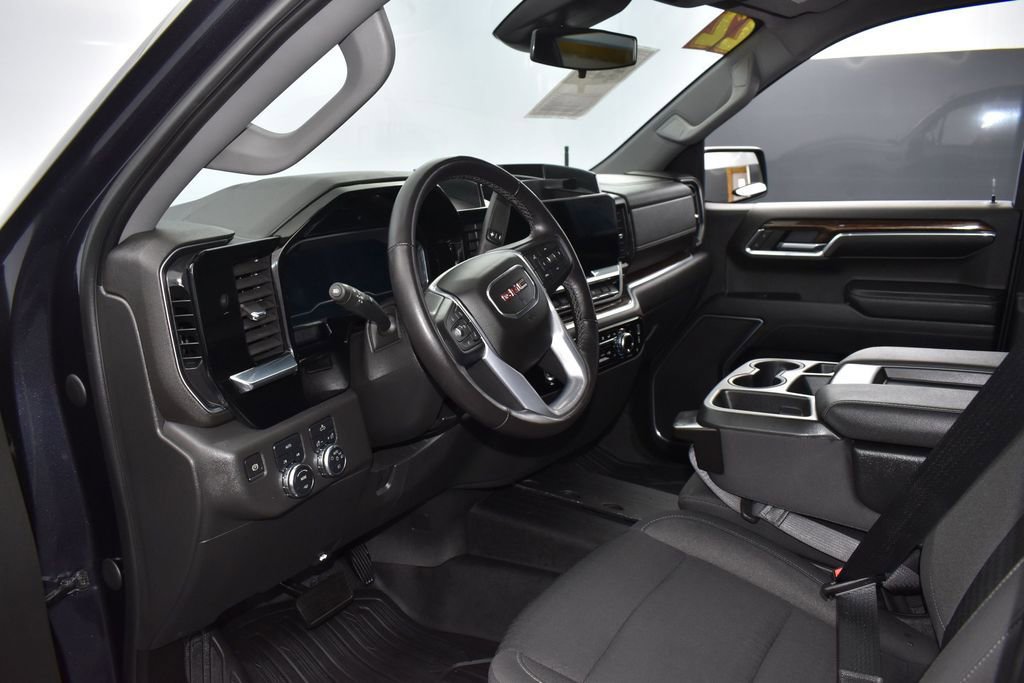 Used 2022 GMC Sierra 1500 Elevation AWD/4WD image 8