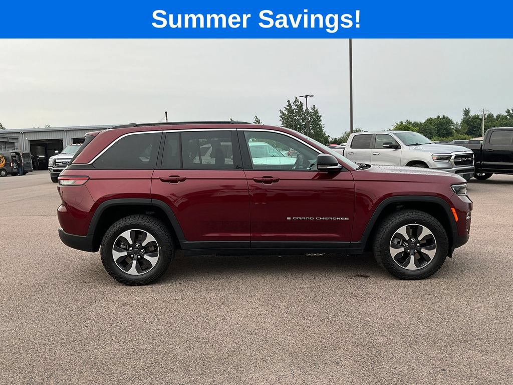 Used 2024 Jeep Grand Cherokee Limited 4xe AWD/4WD image 8