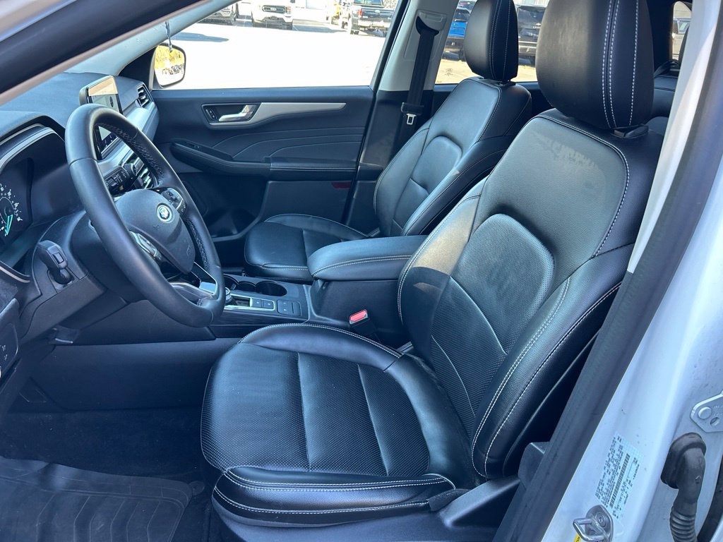 Certified 2022 Ford Escape SEL AWD/4WD image 17