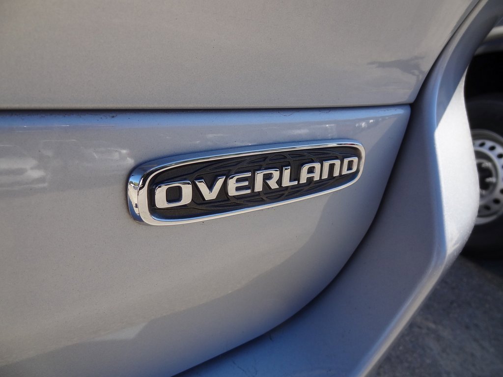 Used 2021 Jeep Grand Cherokee L Overland w/ Advanced Protech Group III image 8