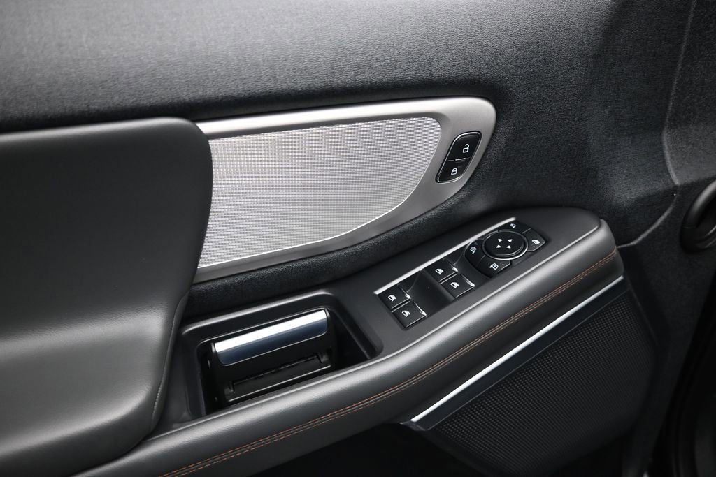 Certified 2025 Ford Expedition Active AWD/4WD image 12