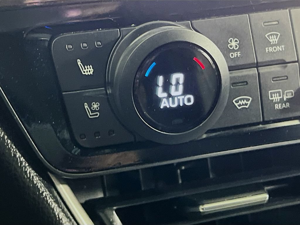 Used 2024 Toyota Grand Highlander AWD image 27