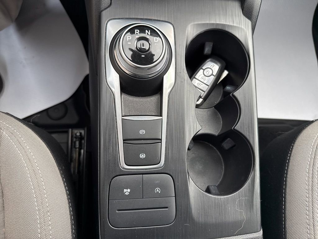 Certified 2022 Ford Escape SE w/ SE Sport Appearance Package image 19