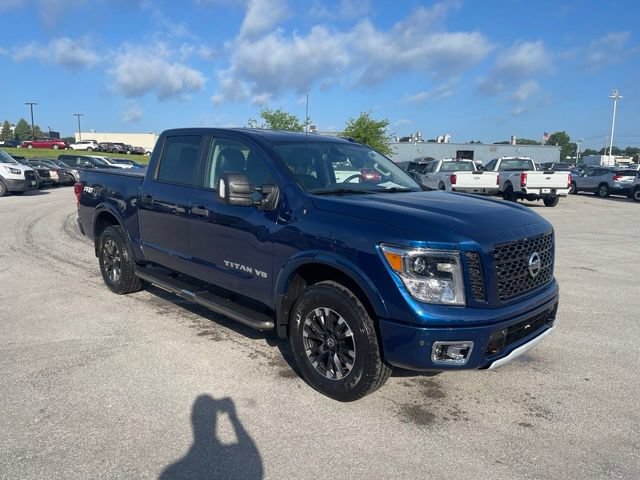 Used 2018 Nissan Titan PRO-4X w/ Pro-4x Convenience Package AWD/4WD image 1