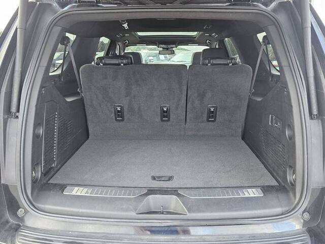 Used 2024 GMC Yukon XL Denali AWD/4WD image 13