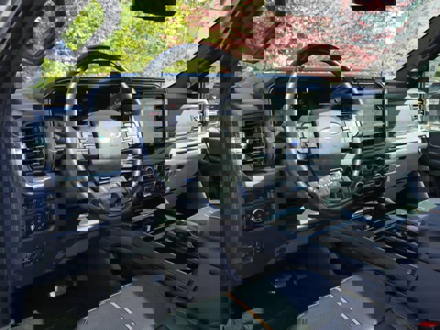 Certified 2023 Ford F350 Platinum image 4