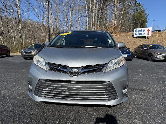 Used 2020 Toyota Sienna XLE Premium image 11