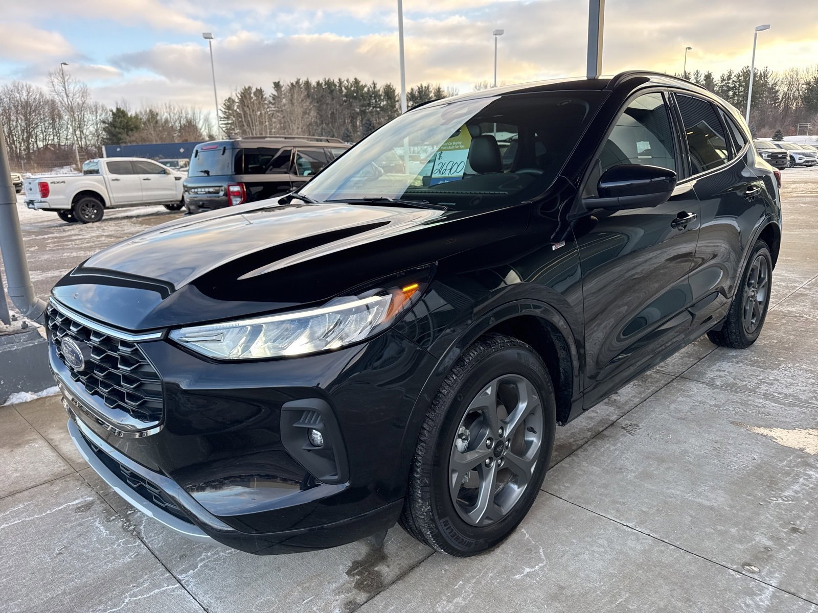 Certified 2024 Ford Escape ST-Line Select w/ Tech Pack #2 image 10