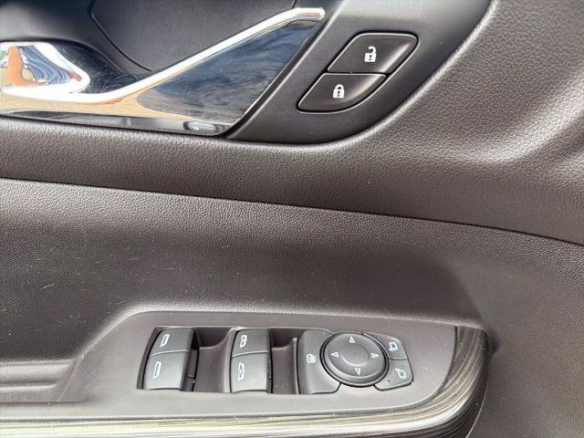 Used 2020 GMC Acadia SLT w/ LPO, Floor Liner Package AWD/4WD image 13