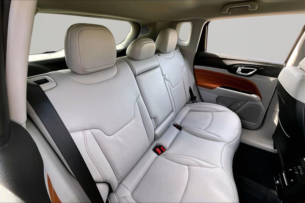 Used 2022 Jeep Compass Limited image 27
