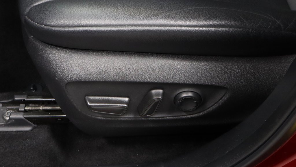 Used 2022 Toyota Highlander XLE image 23