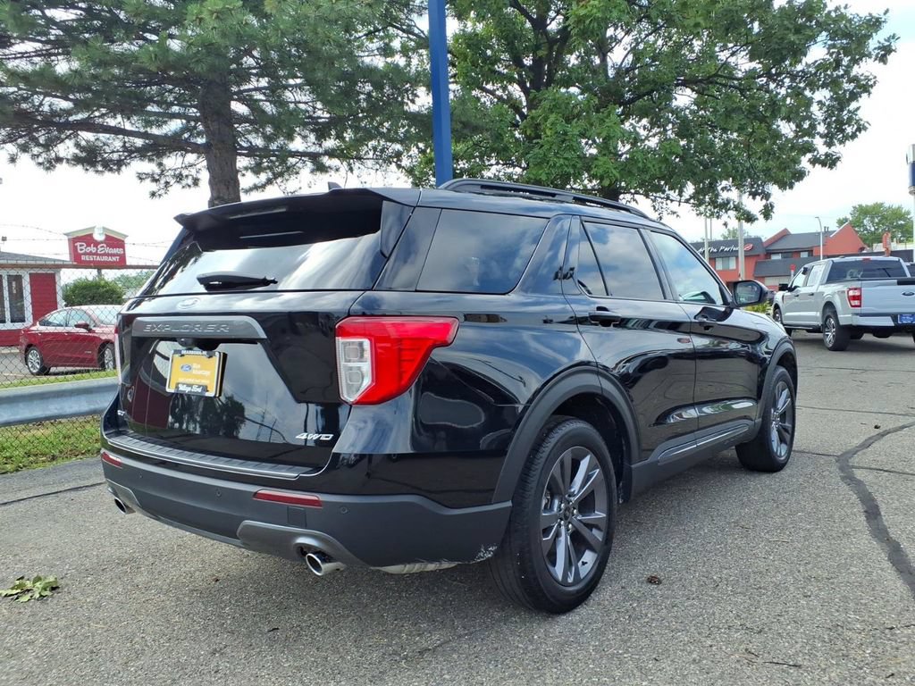 Certified 2024 Ford Explorer XLT w/ Equipment Group 202A AWD/4WD image 6
