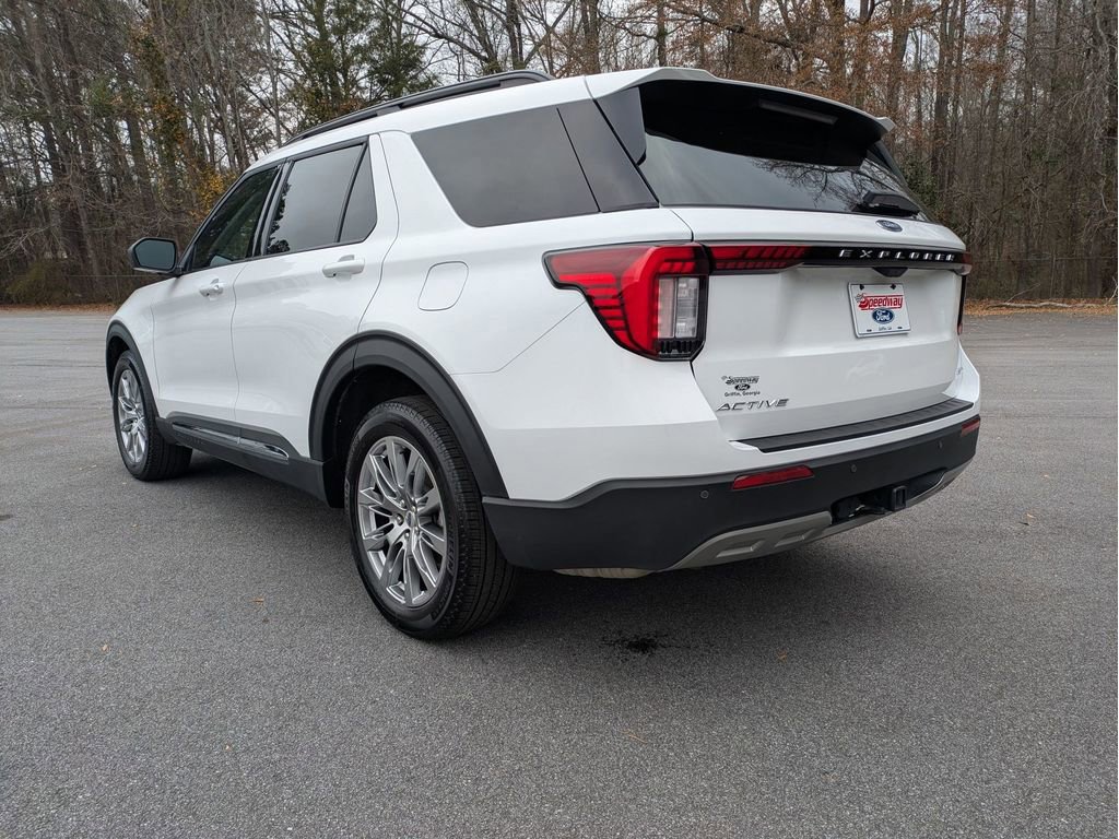 Certified 2025 Ford Explorer Active w/ Active Comfort Package image 4