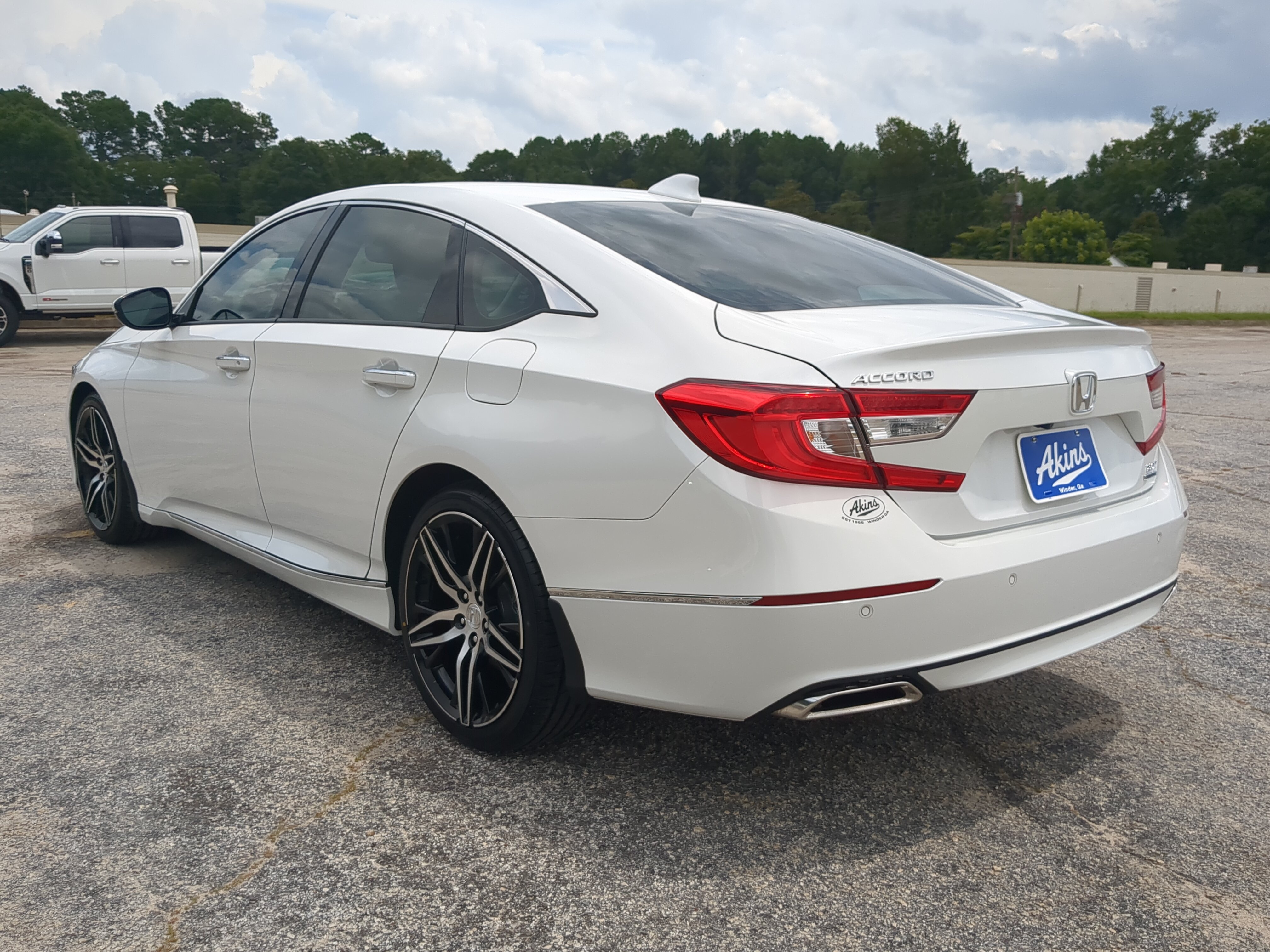 Used 2021 Honda Accord Touring image 5