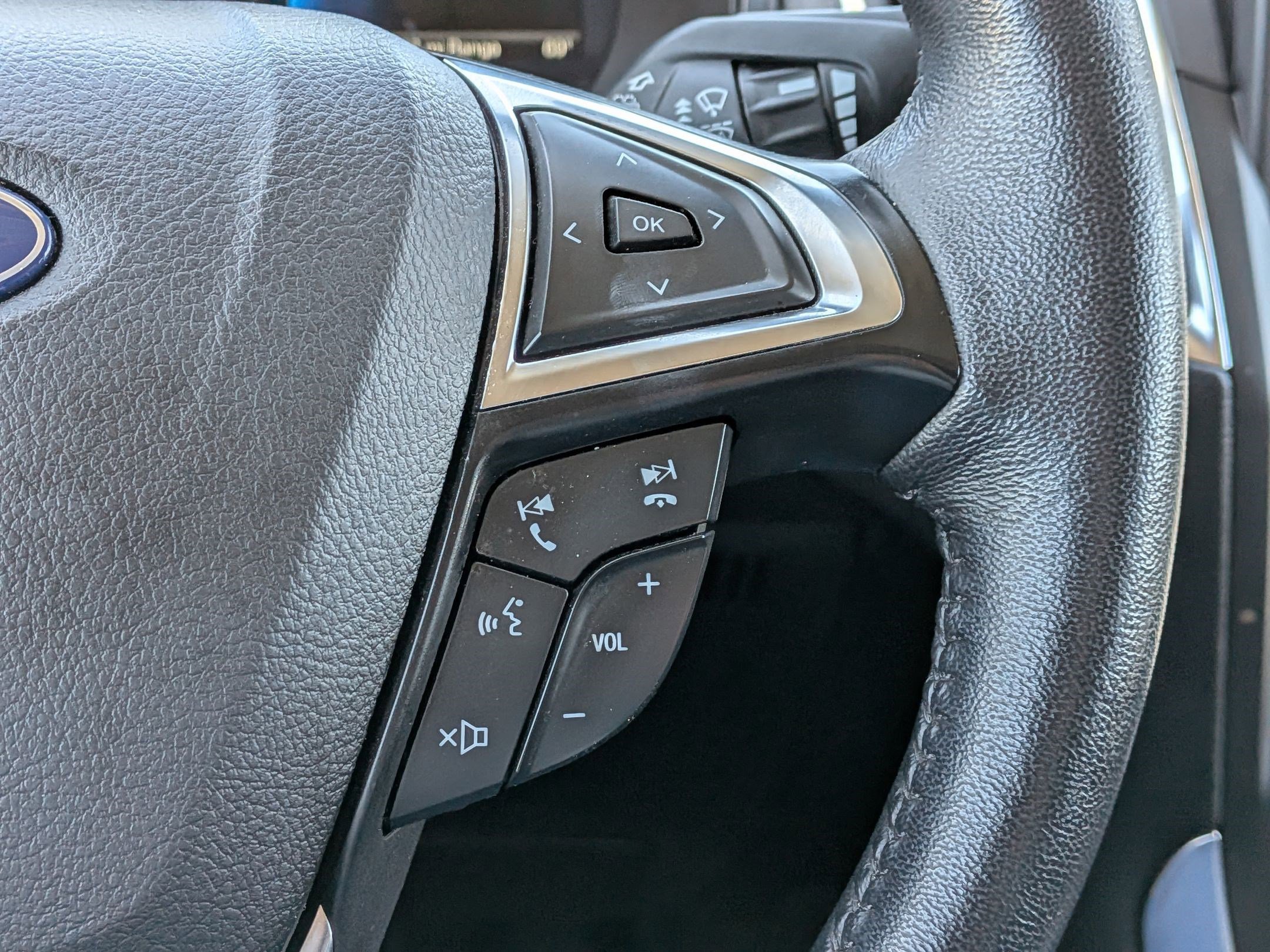 Certified 2024 Ford Edge Titanium AWD/4WD image 20