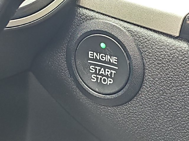 Certified 2022 Ford Escape SE w/ SE Sport Appearance Package FWD image 31