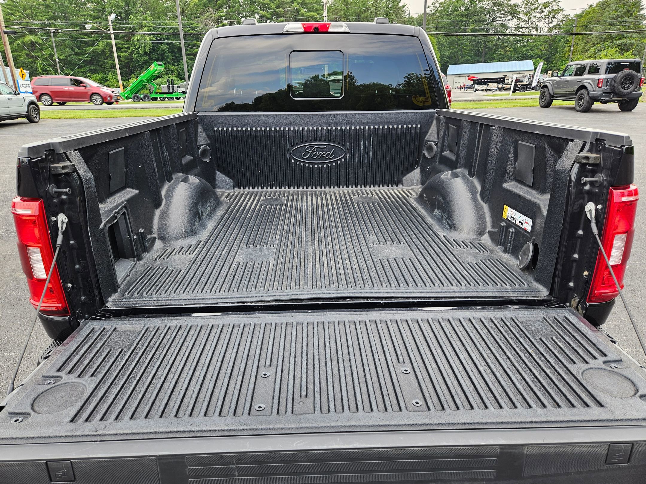 Certified 2022 Ford F150 XLT w/ Equipment Group 302A High image 21