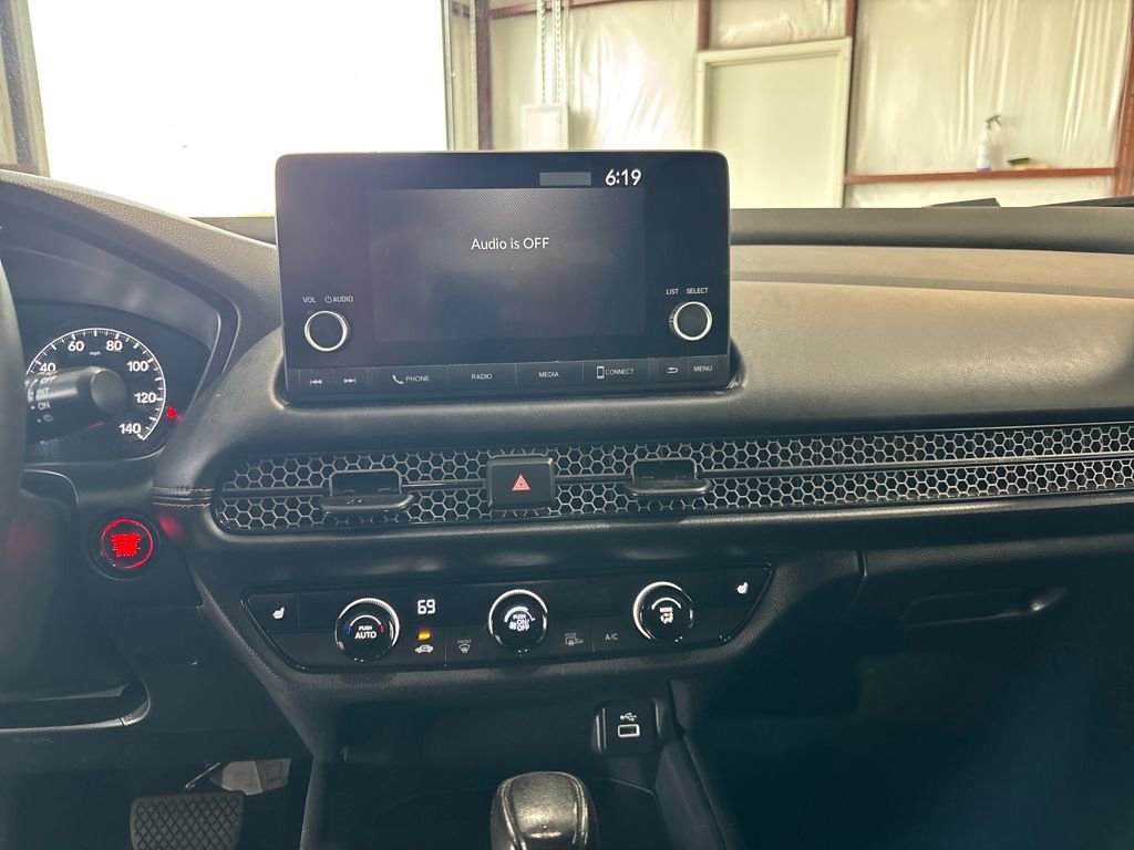 Used 2024 Honda HR-V Sport image 11