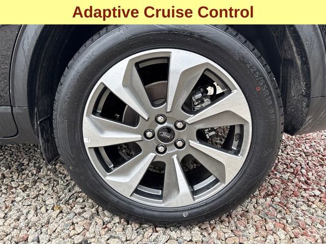 Certified 2025 Ford Escape Platinum image 13