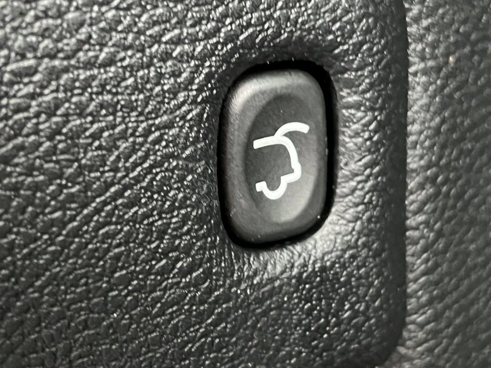 Used 2021 Jeep Grand Cherokee Limited image 41