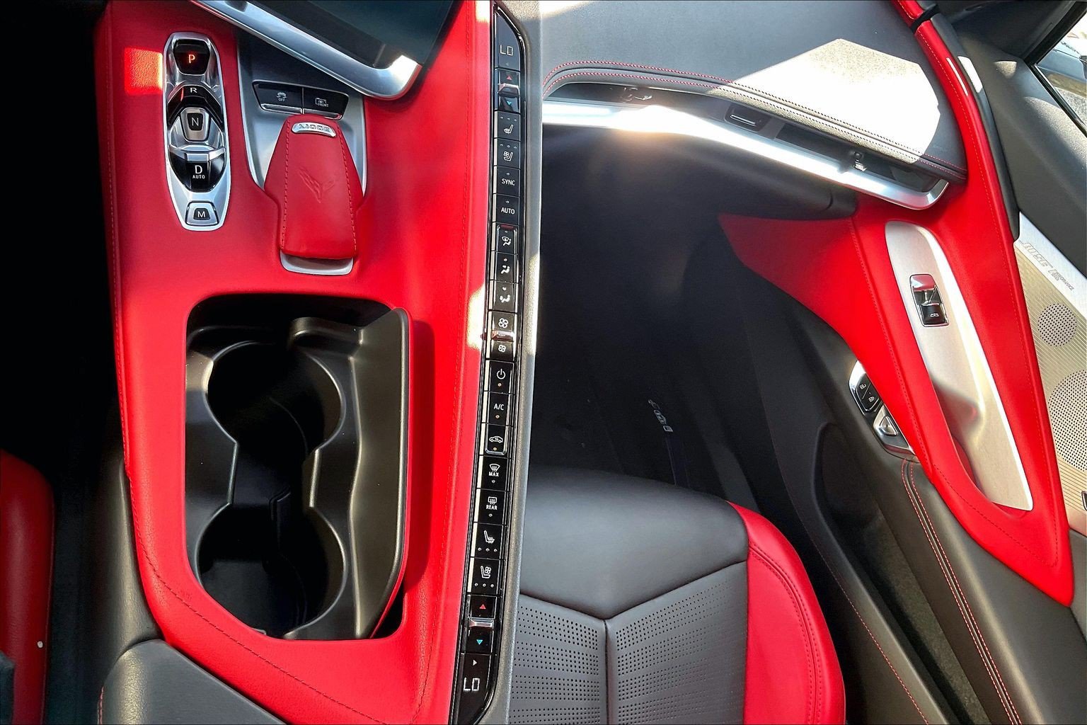 Used 2022 Chevrolet Corvette Stingray Preferred Cpe w/ Engine Appearance Package RWD image 27