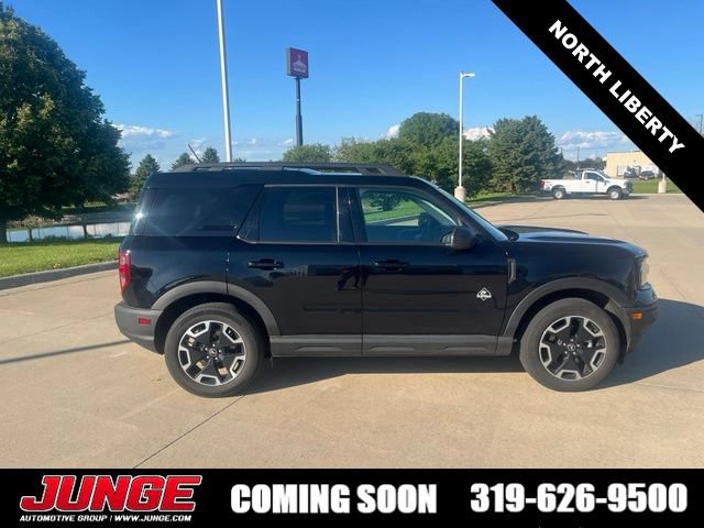 Certified 2023 Ford Bronco Sport Outer Banks w/ Tech Package AWD/4WD image 3