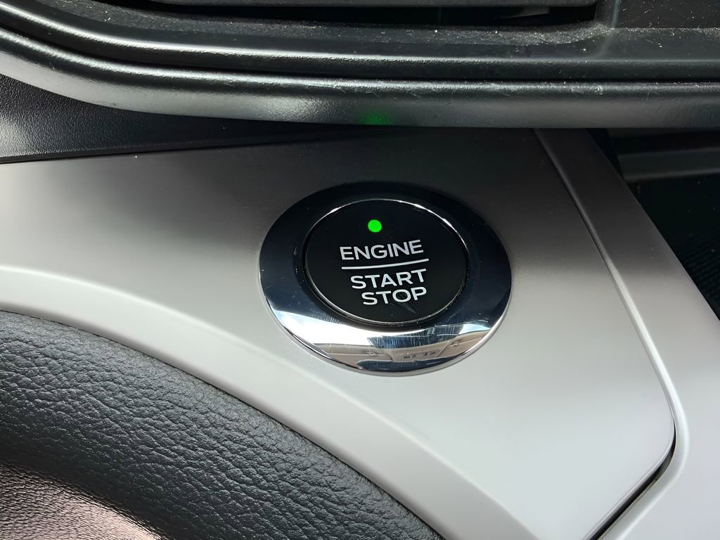 Certified 2020 Ford Explorer XLT image 32