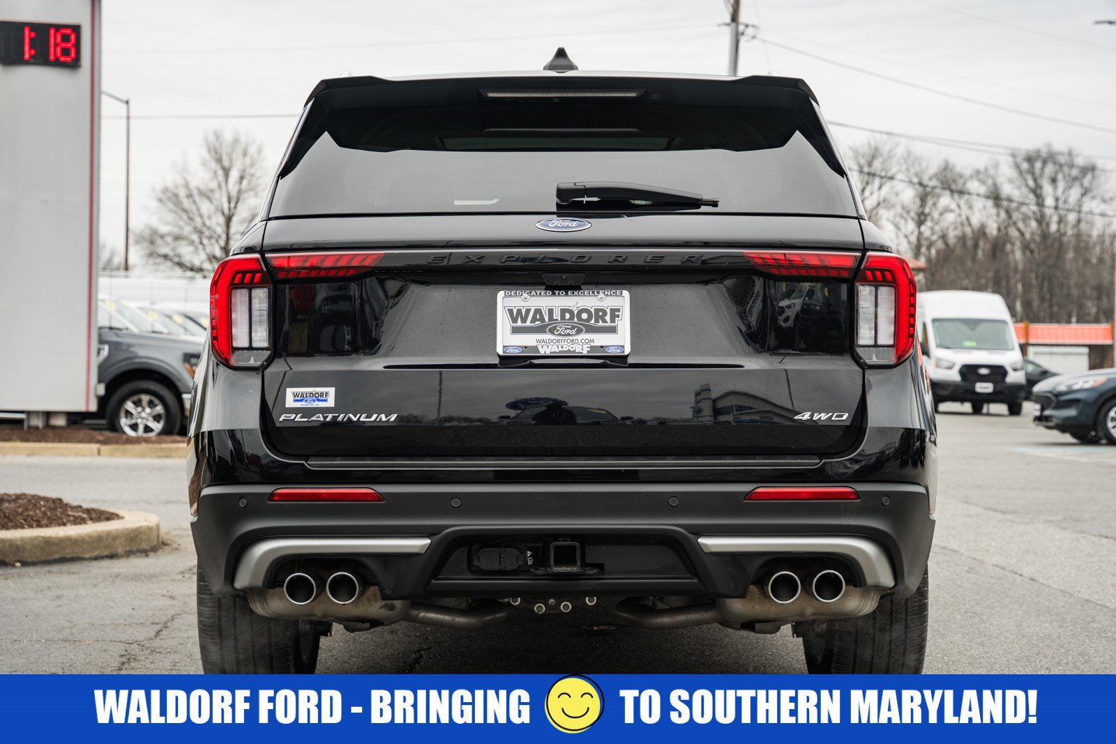 Certified 2025 Ford Explorer Platinum w/ Ultimate Package image 4