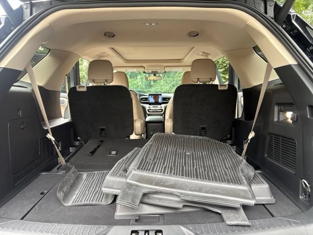 Certified 2023 Ford Explorer XLT w/ Equipment Group 202A AWD/4WD image 31
