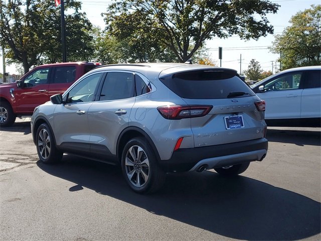 Certified 2023 Ford Escape Platinum image 2