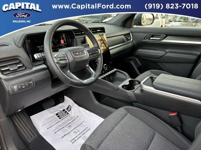 Used 2025 GMC Terrain Elevation image 18