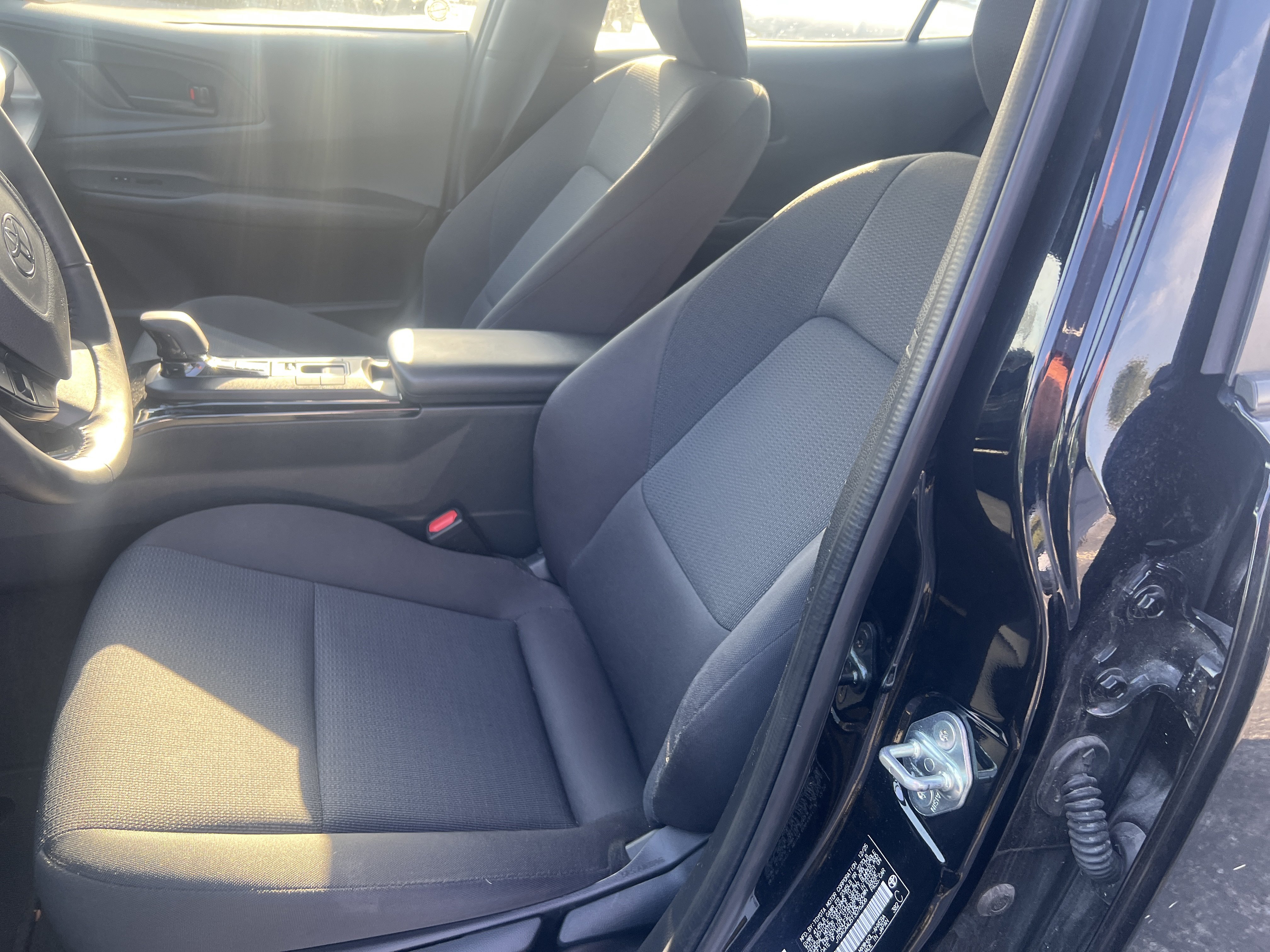 Used 2026 Toyota Prius LE FWD image 9