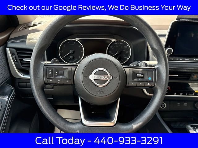 Used 2023 Nissan Rogue SV image 17