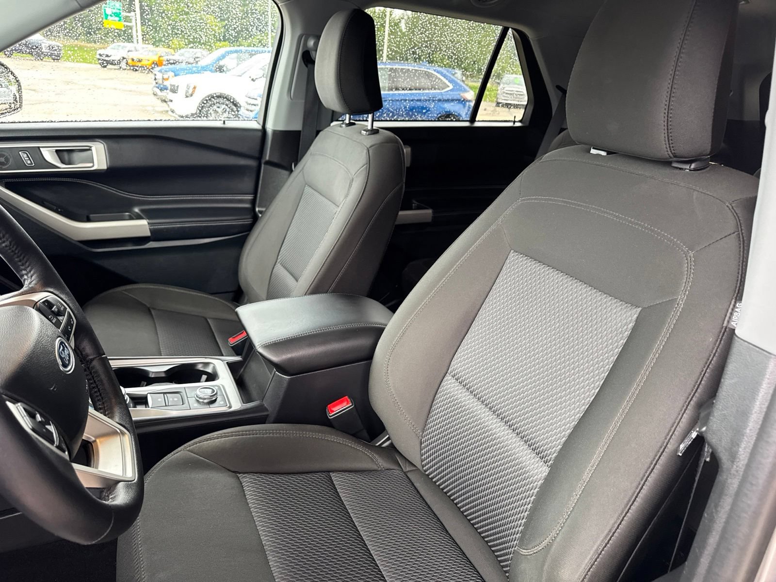 Certified 2024 Ford Explorer XLT w/ Class IV Trailer Tow Package AWD/4WD image 23