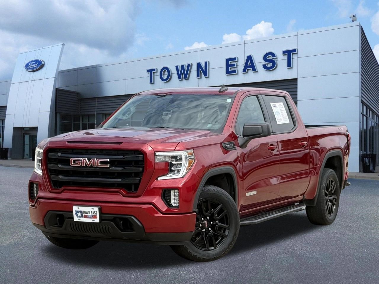 Used 2021 GMC Sierra 1500 Elevation w/ X31 Off-Road Package AWD/4WD image 1