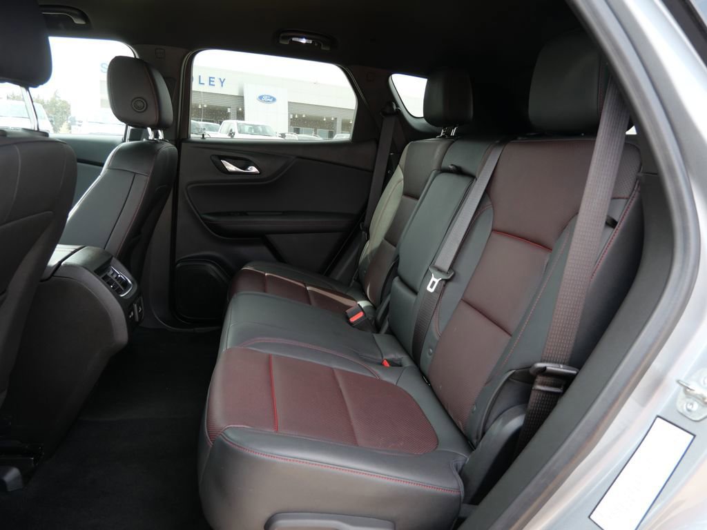 Used 2025 Chevrolet Blazer RS image 16