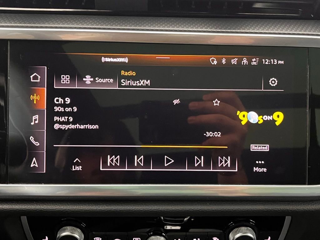 Used 2023 Audi Q3 2.0T Premium Plus w/ Premium Plus Package image 4