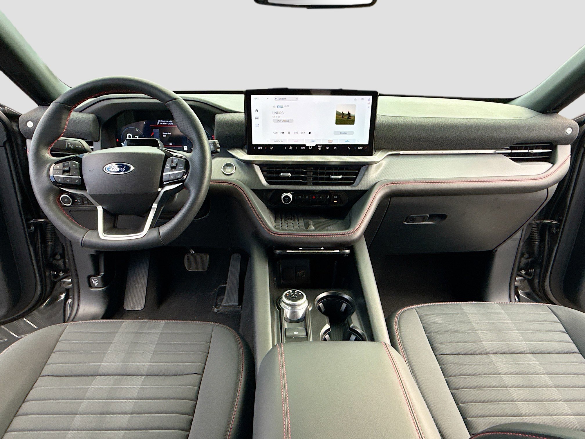 Certified 2025 Ford Explorer ST-Line w/ Premium Package AWD/4WD image 6