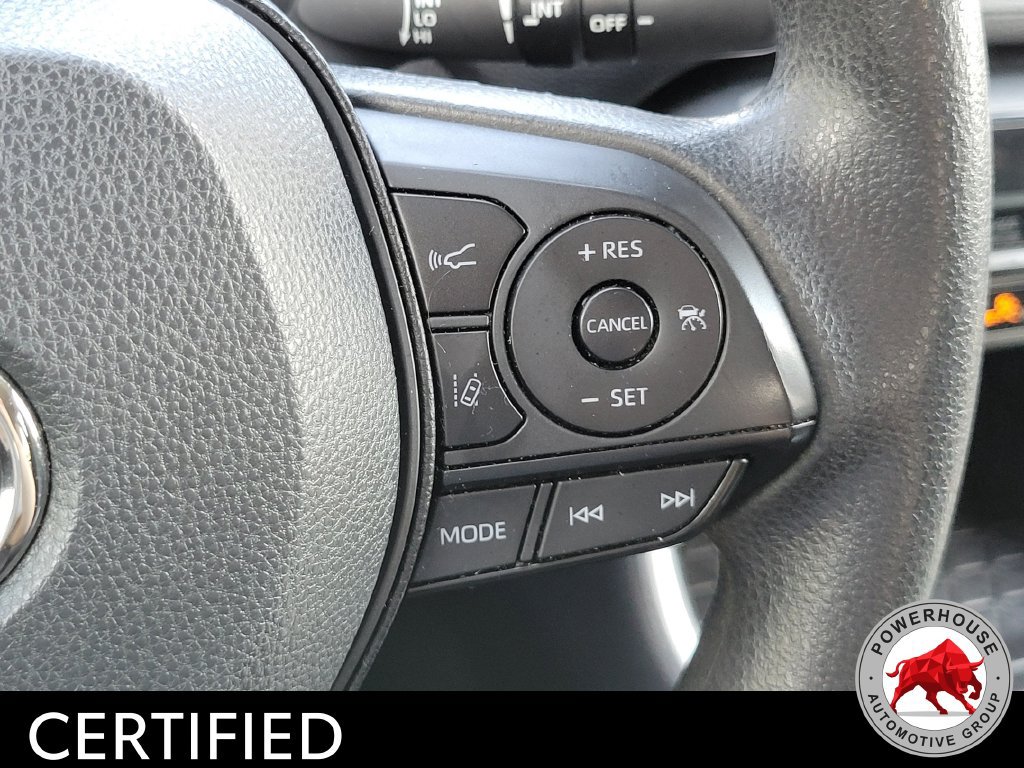 Used 2024 Toyota RAV4 XLE FWD image 29