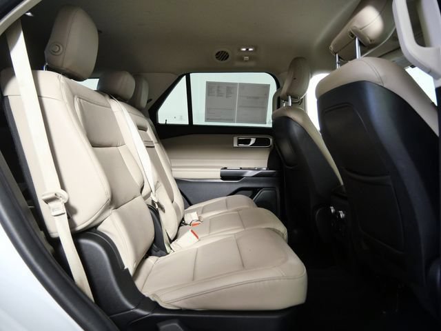 Certified 2020 Ford Explorer XLT w/ Equipment Group 202A AWD/4WD image 13