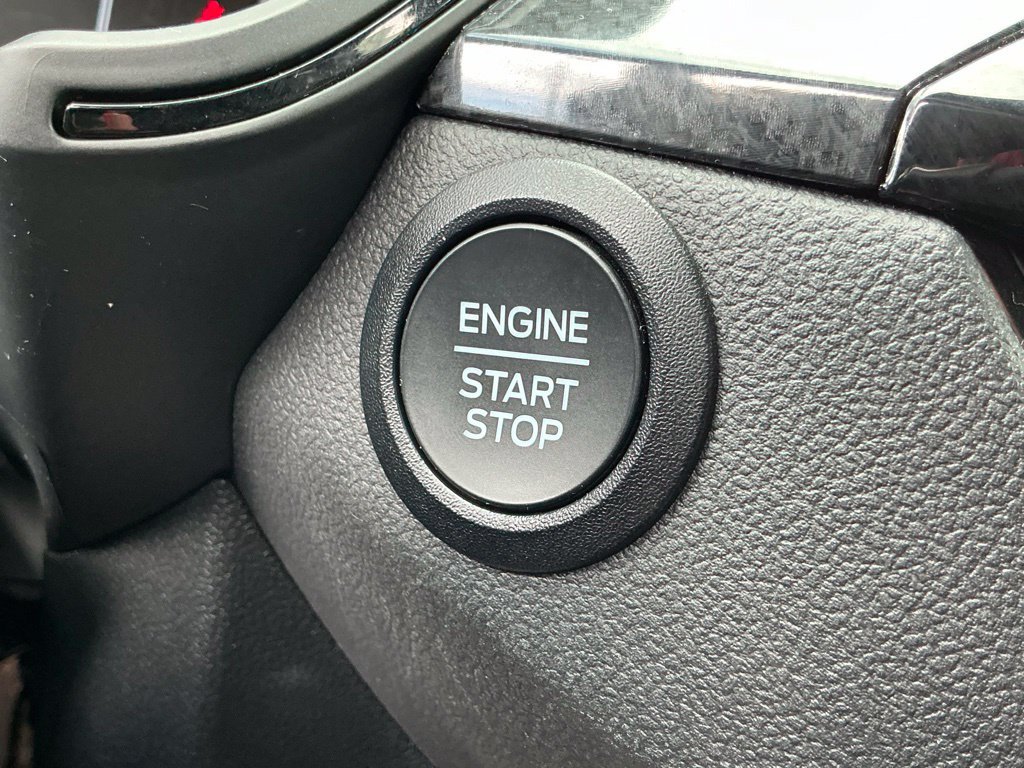 Certified 2025 Ford Escape ST-Line FWD image 32