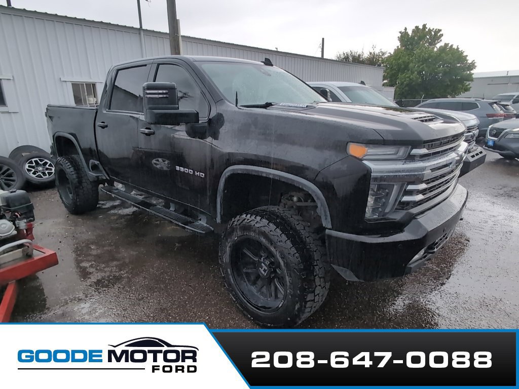 Used 2021 Chevrolet Silverado 3500 High Country w/ Technology Package AWD/4WD image 2